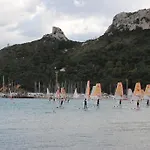 Lewis Poetto 4* 칼리아리