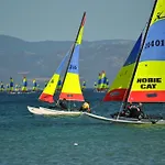 Lewis Poetto 게스트하우스 4*