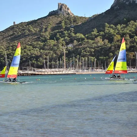Lewis Poetto 4* Cagliari