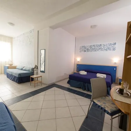 Guest house Lewis Poetto 3*