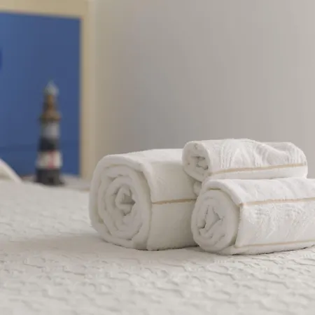 Lewis Poetto カリアリ