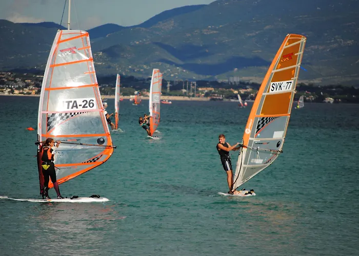 Lewis Poetto 3*