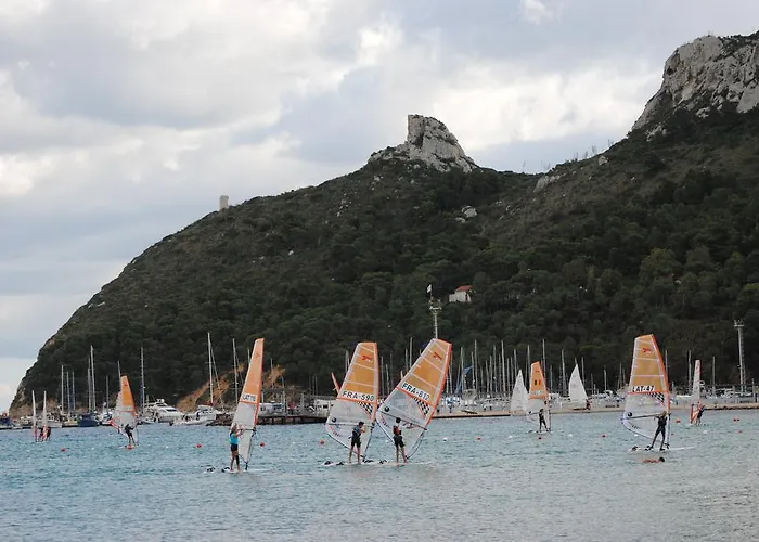 Гостевой дом Lewis Poetto