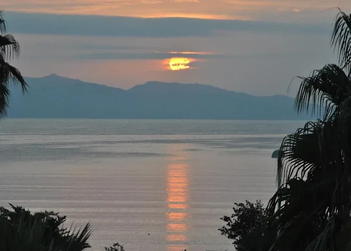 Гостевой дом Lewis Poetto 3*